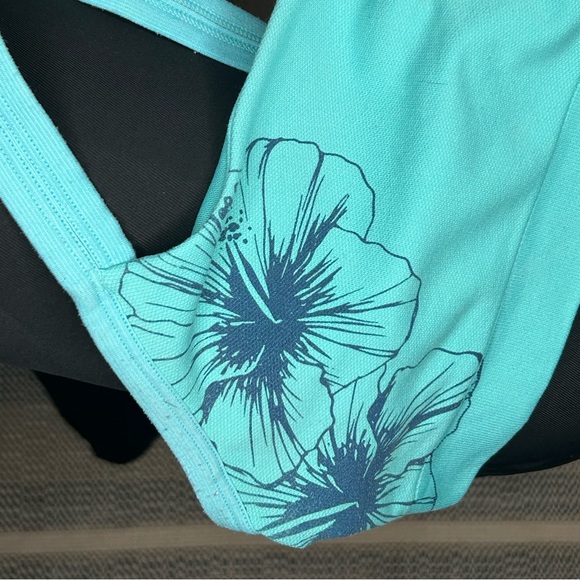 Patagonia sports bra - Picture 7 of 9